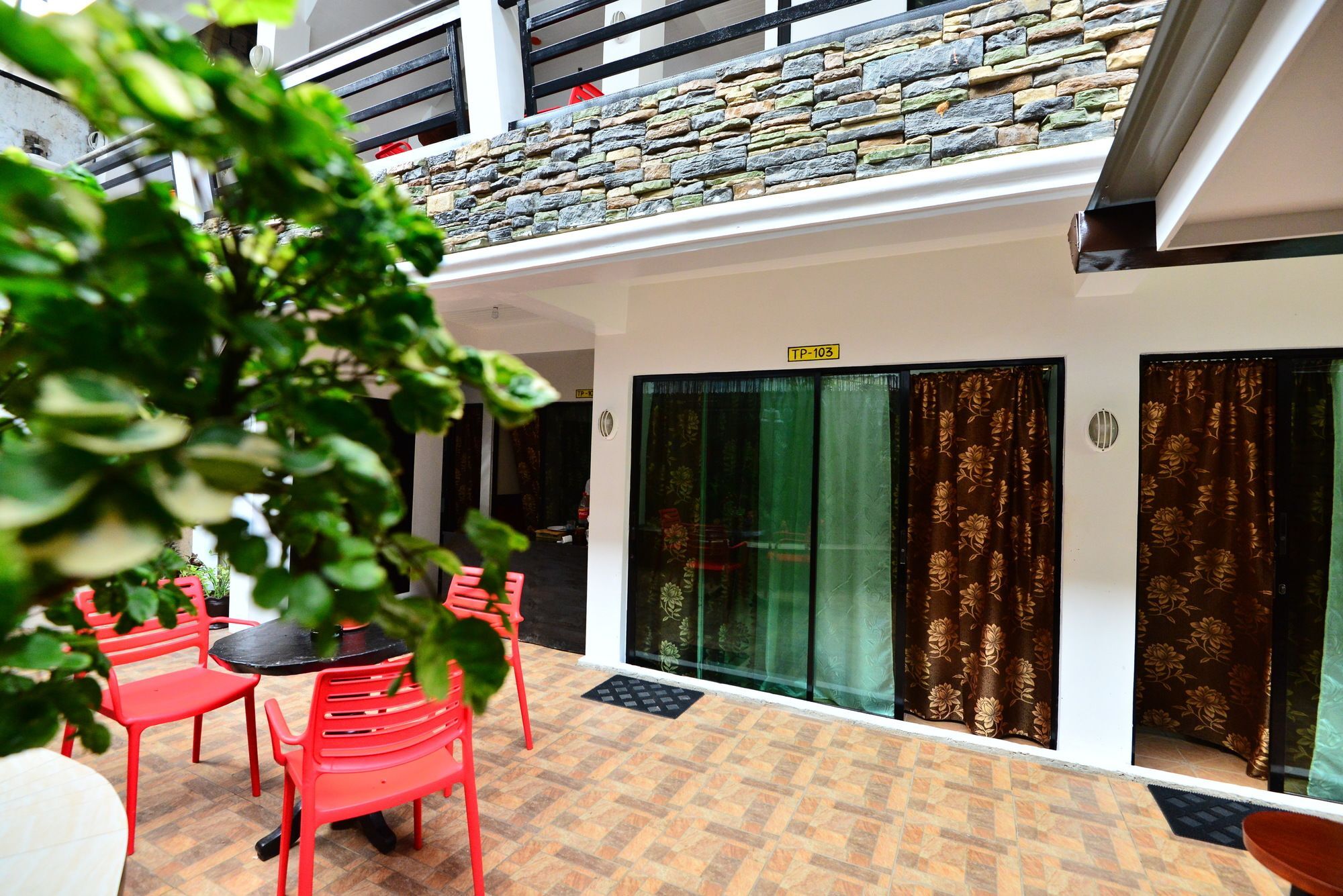 Travellers Pad Boracay Hostel Balabag  Екстериор снимка